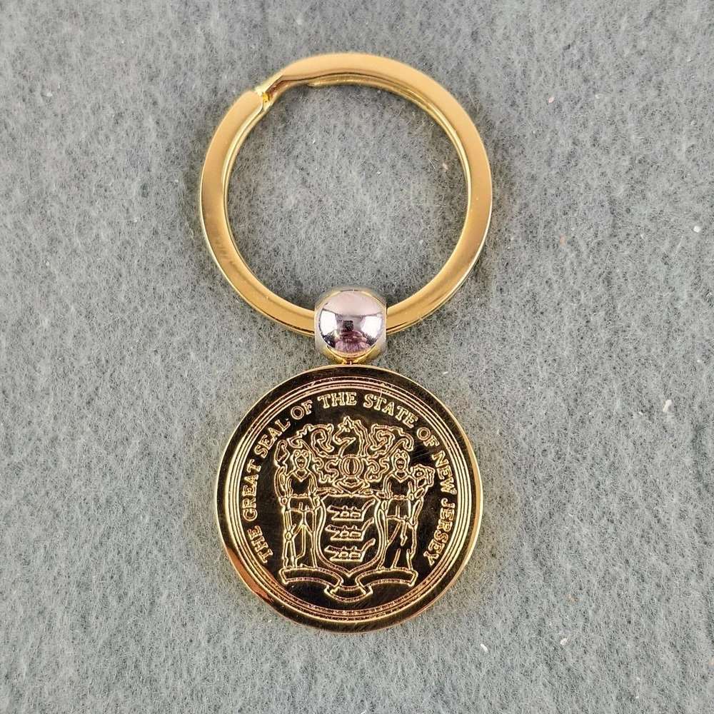 NEW JERSEY Great Seal U.S. Army National Guard Brass Key Chain Ring Fob Whitman